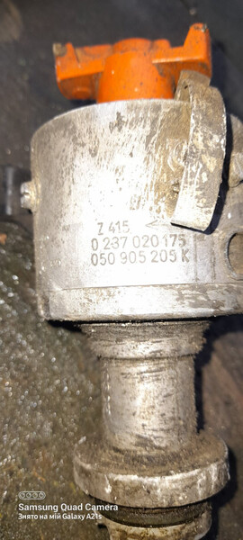 Трамблер Volkswagen Passat  1988 1.8 Бензин Монастырище