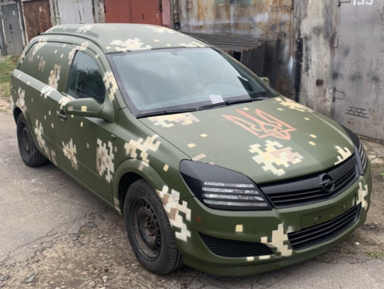 Стекло лобовое Opel Astra H 2008 универсал 1.5 Дизель Киев
