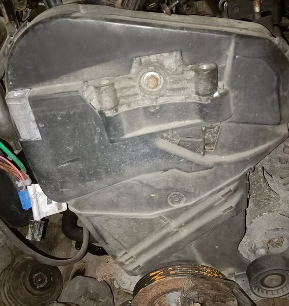 Кожух ременя ГРМ Renault Megane 3  2010 універсал 1.5 Дизель 