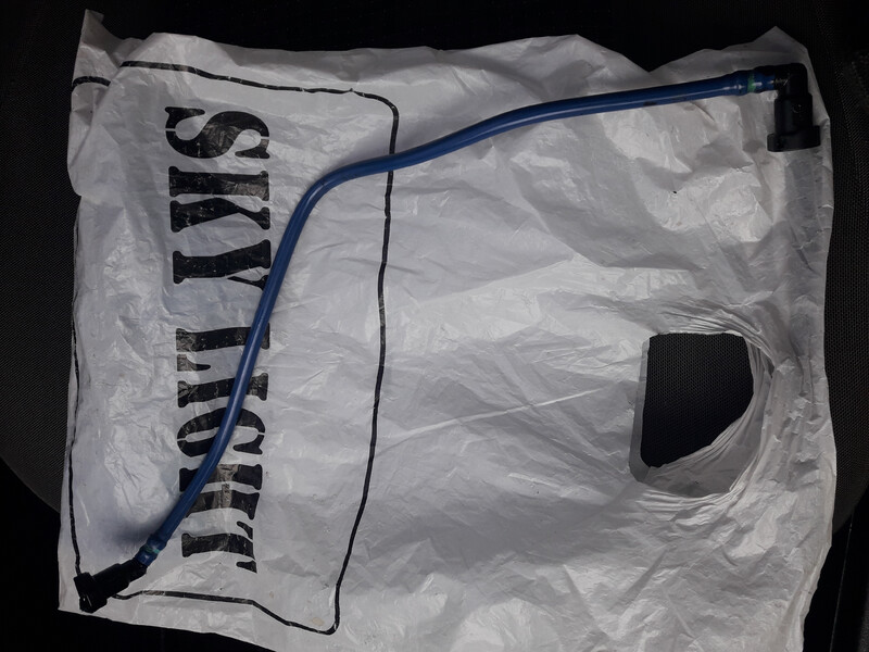 Паливна трубка 561201294   Volkswagen Passat