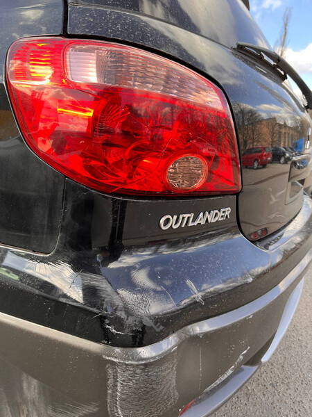 Фонарь задний левый Mitsubishi Outlander 2004 г.  2.4 л бензин