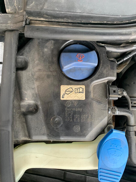 Бачок Audi Q7 универсал 2008 г.  3.0 л дизель