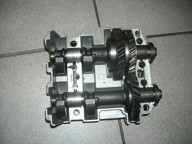 Балансировочные валы с корпусом Toyota Camry 30  2005 2.4 Бензин Макіївка