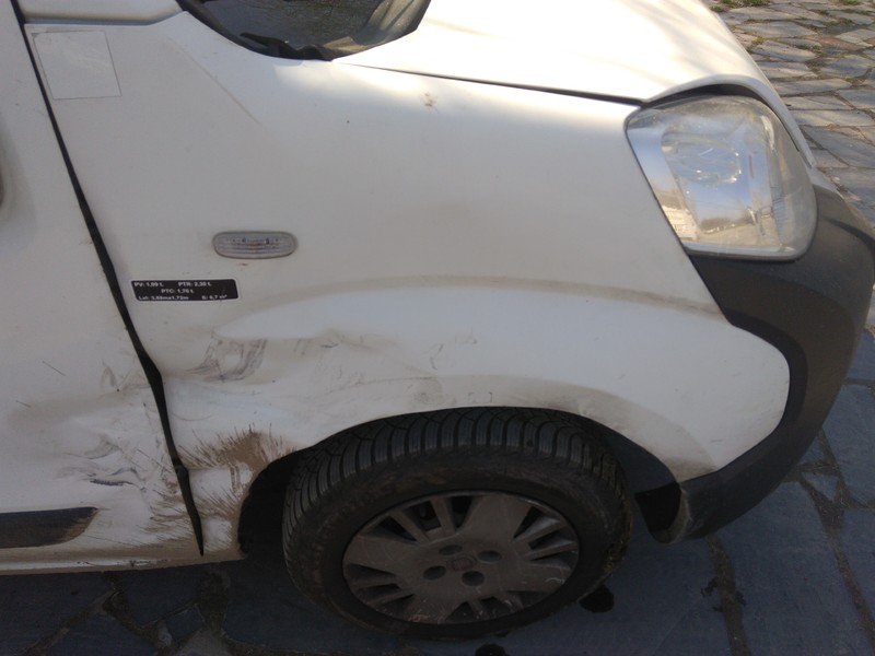 Крыло переднее правое Fiat Fiorino 2013 г.  1.3 л дизель Ровно