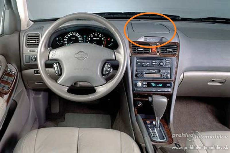 Накладки на торпедо Nissan Maxima A33  2001 3.0 Бензин Киев