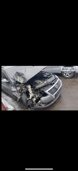 Кузовні деталі Volkswagen Passat  2005 універсал 30.0 Бензин Бучач