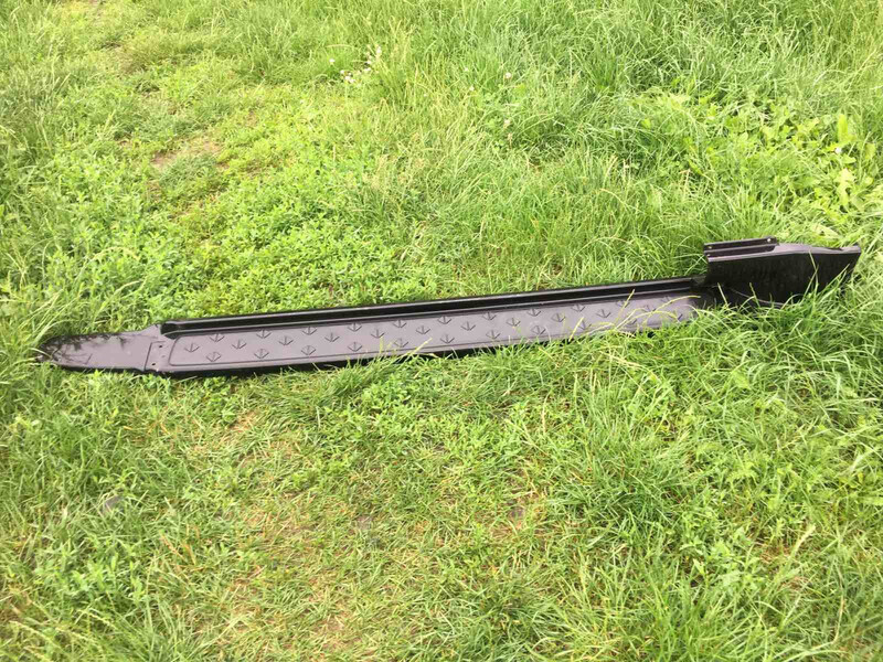 Подножка правая SSangYong Rexton универсал 2008 г.  2.7 л дизель Харьков