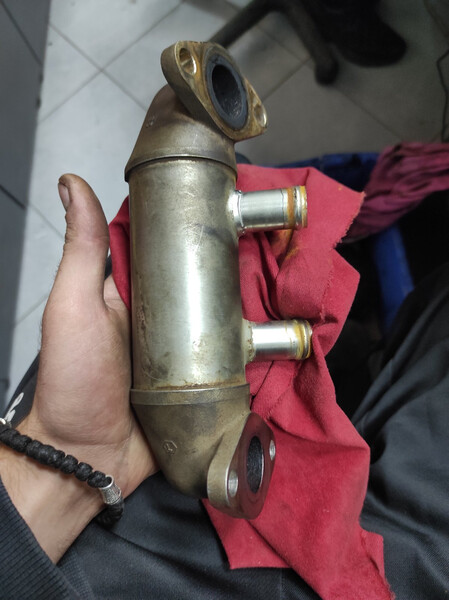 Радиатор egr 2.5crdi Hyundai H1 універсал 2005 р.  2.5 л дизель Хуст