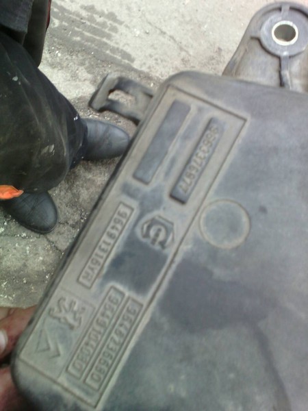 Механізм кріплення запасного колеса Peugeot 307  2011 хетчбек 1.6 Бензин 