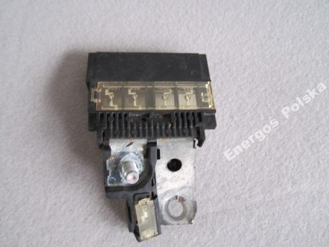 Кронштейн блока предохранителей Nissan Micra K12  2004 1.2 Бензин 