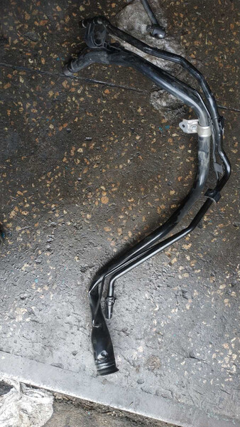 Заливна горловина бензобака Lexus RX  2019 3.5 Бензин 