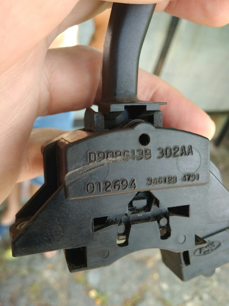 Переключатель поворотов подрулевой Ford Sierra  1992 2.0 Бензин Кропивницкий