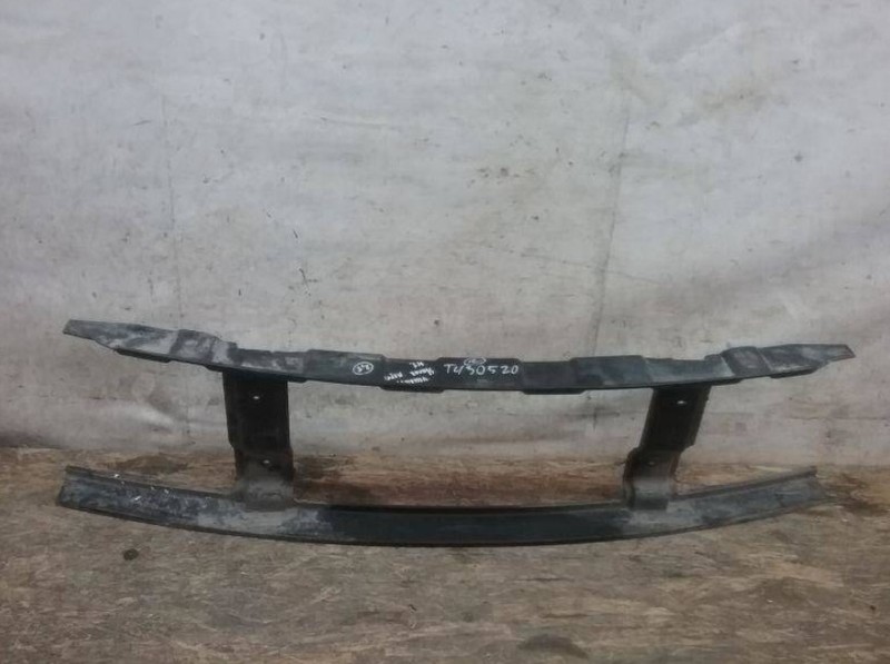 Підсилювач бампера Hyundai H1  2014 2.5 Дизель 