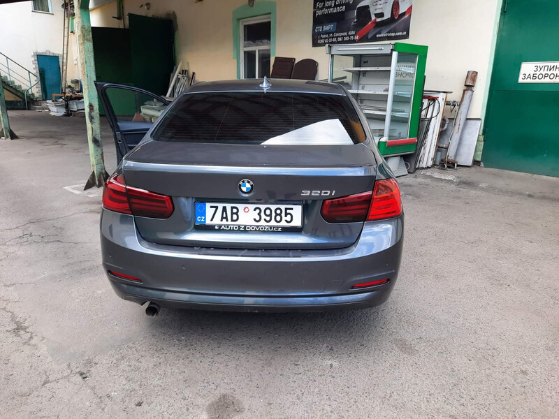 Стоп в крило зад правий BMW 3 Series F30 2017 г.  2.0 л бензин Ровно