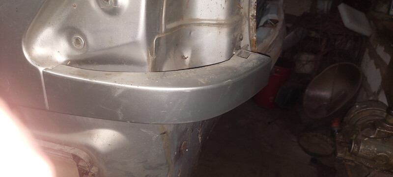 Накладка крыла Mazda 626  1998 2.0 Бензин Запорожье
