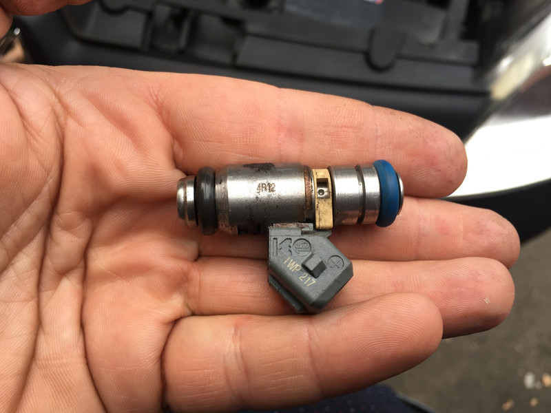 Форсунка 048H101354   Dacia Duster, Dacia Logan, Renault Duster, Renault Espace, Renault Kangoo, Renault Laguna