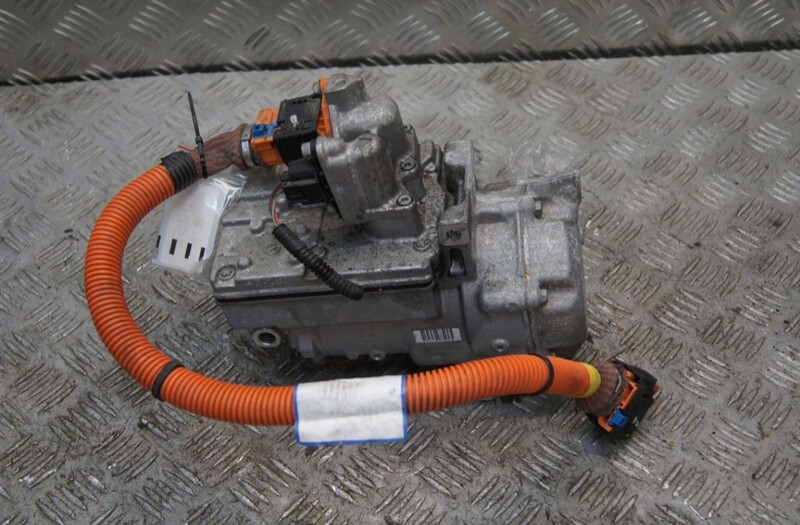 926003nf0a компресор кондиціонера із тепловим насосом Nissan Leaf  2015 хетчбек 1.0 Электро Луцьк