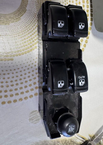 Блок кнопок стеклоподъемника Daewoo Nubira  2007 2.0 Дизель Днепр