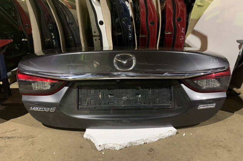 Крышка багажника голая Mazda 6  2014 2.5 Бензин Киев