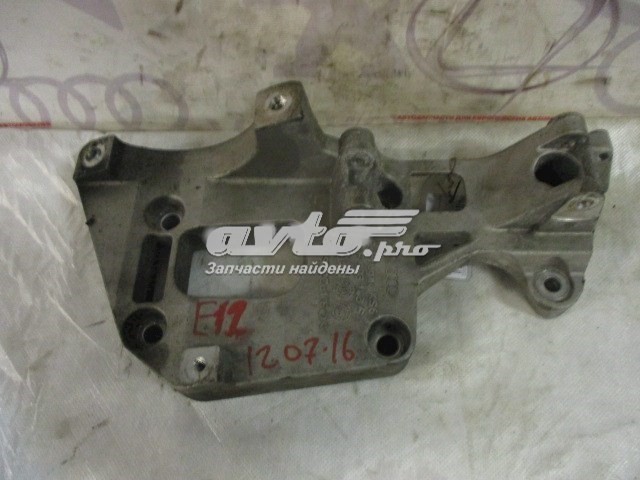 Кронштейн генератора Seat Altea универсал 2007 г.  1.6 л бензин Херсон