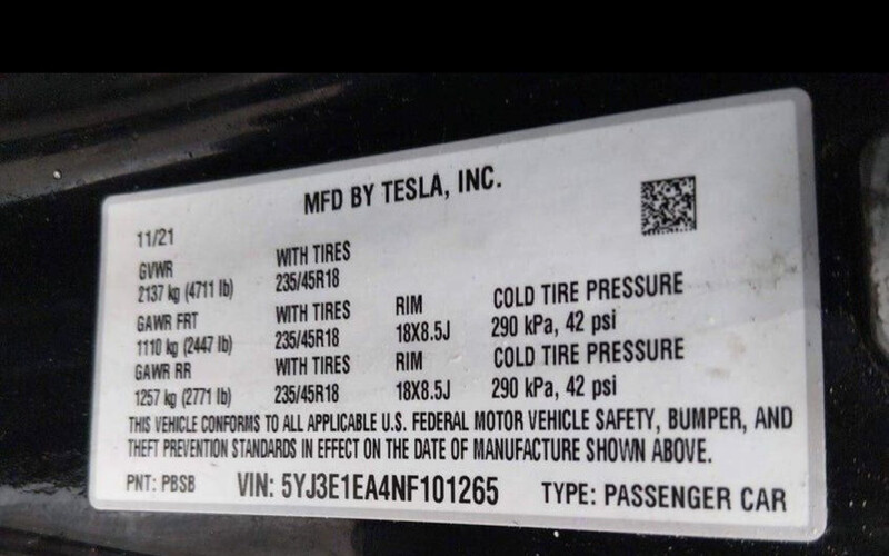 Крило переднє Tesla Model 3  2022 2.0 Электро Полтава