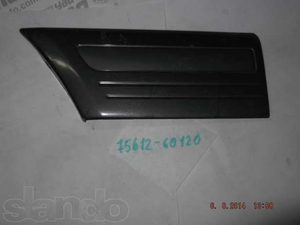 Молдинг переднего правого крыла Toyota Land Cruiser 100 2003 4.7 Бензин Ровно