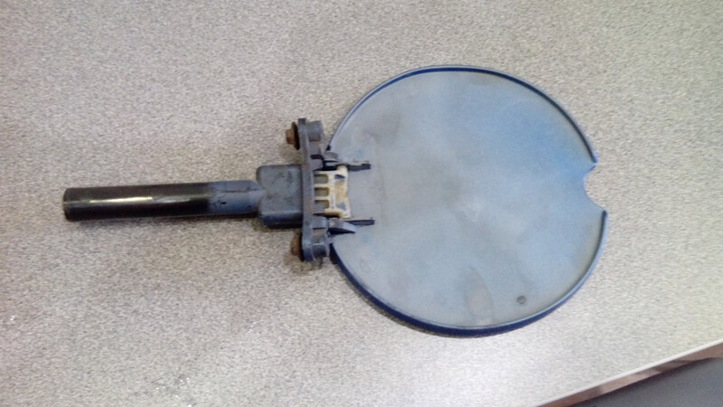 Кришка бензобаку Renault 19 хетчбек 1994 р.  1.7 л бензин Чернігів