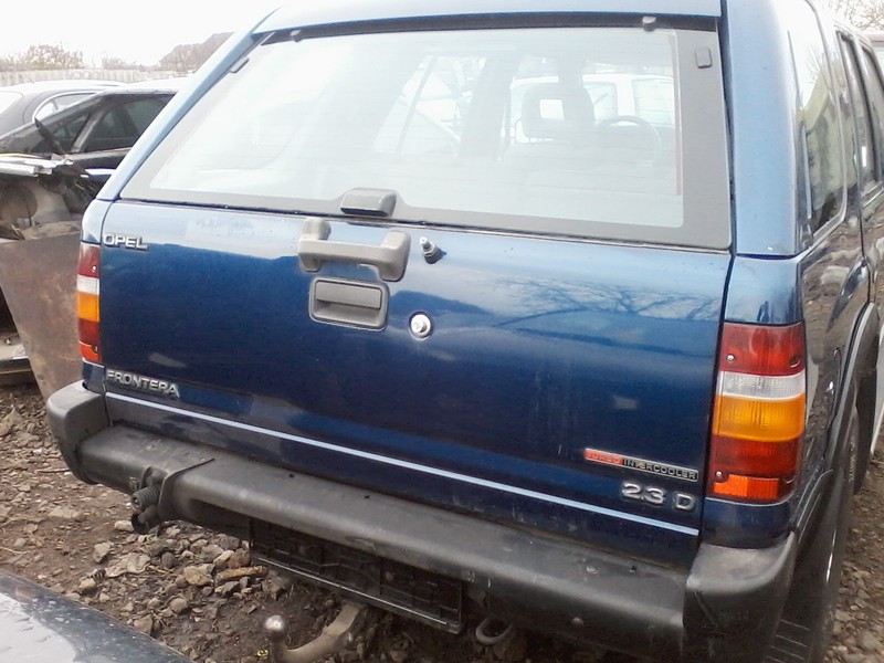 Стекло заднее Opel Frontera A  1993 2.3 Дизель Одесса