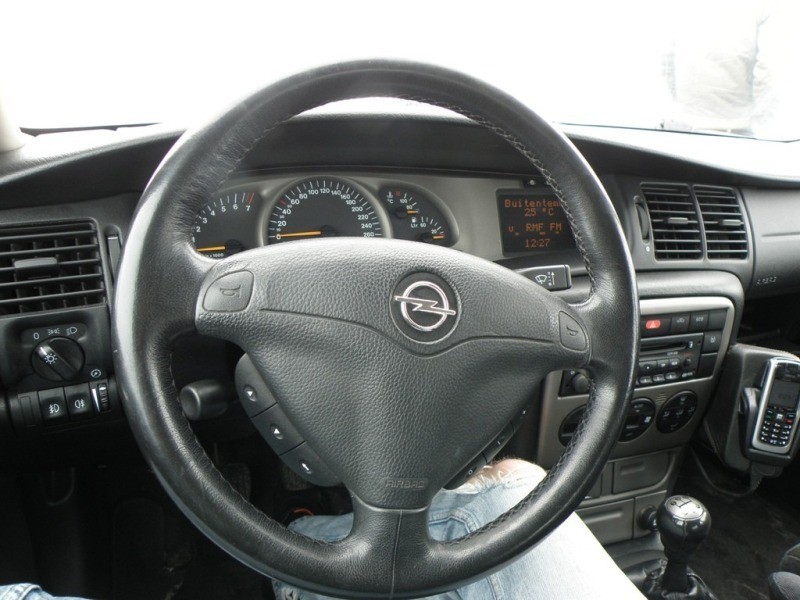 Руль трехспицевый Opel Vectra б 1997 г.  2.5 л бензин Павлоград