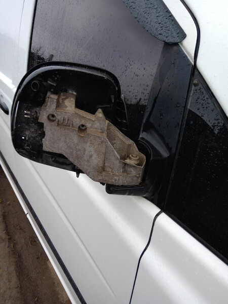 Зеркало правое Mercedes Vito 639 купе 2006 г.