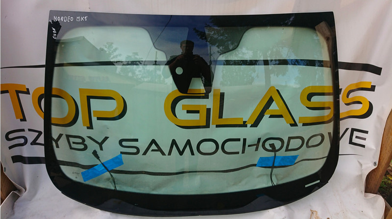 Стекло лобовое с датчиками, под камеру Ford Fusion 2014 г.  2.0 л бензин Киев