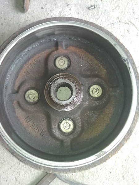 Тормозной барабан задний Subaru Justy  1995 хэтчбек 1.2 Бензин Одесса