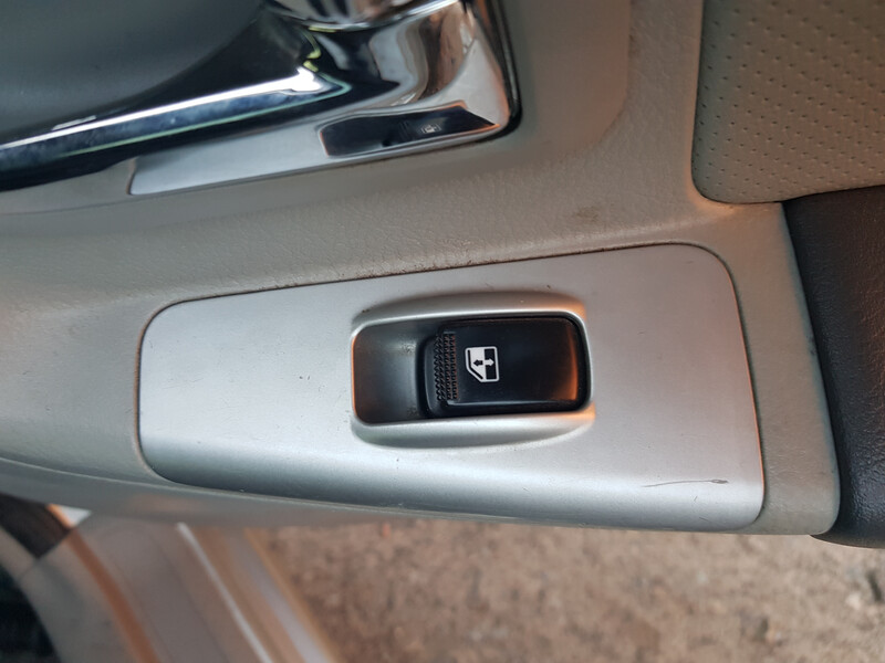 Кнопка стеклоподъемника Kia Cerato  2008 1.6 Бензин Славянск