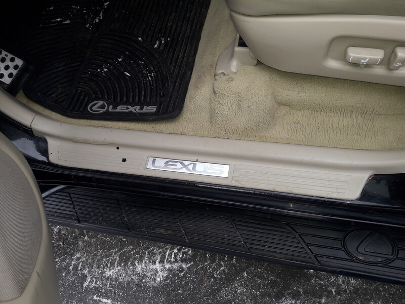 Накладки на пороги в салон Lexus LX  2006 4.7 Бензин Киев