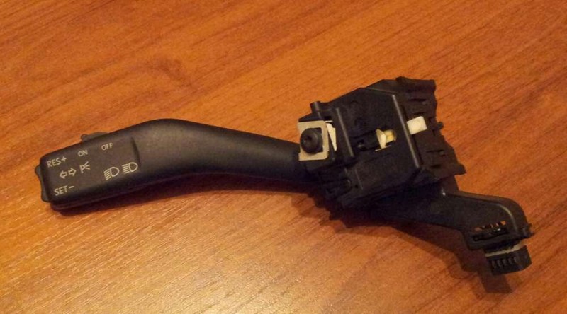 Подрулевой переключатель 1K0953513A   Skoda Octavia A5, Volkswagen Caddy