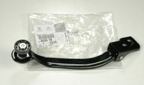 Комплект роликов боковой двери Citroen Berlingo  2006 1.9 Дизель Тячев