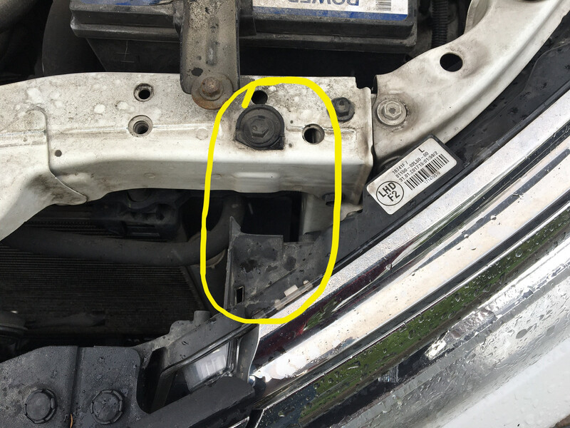 Ремкомплект фары Toyota Corolla  2017 1.6 Бензин 