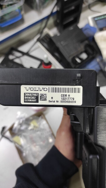 Блок cem Volvo XC90  2005 2.4 Дизель 