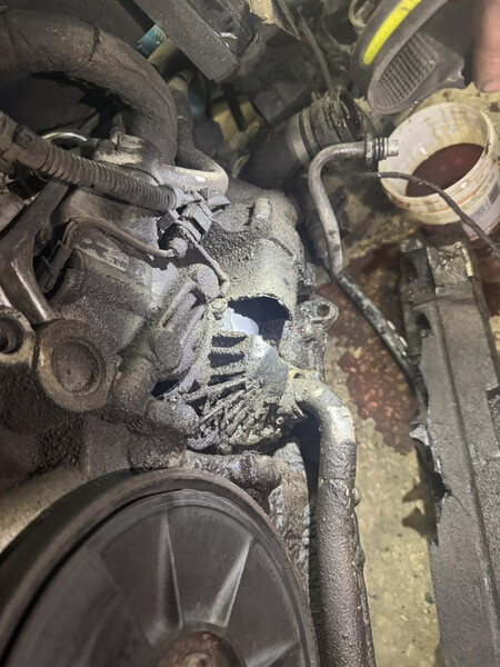 Корпус термостата Audi S5  2014 купе 4.2 Бензин Харьков