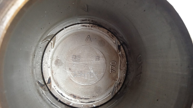 Поршень 82.7 2.0 бенз 99kw Renault Laguna 2  2005 универсал 2.0 Бензин Одесса