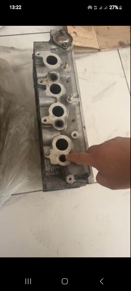 ГБЦ Mazda 323  1990 1.6 Бензин 