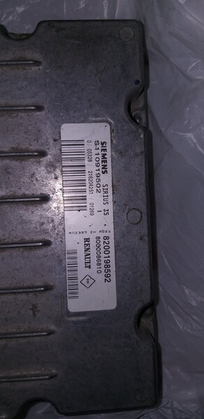 Електронний блок керування двигуном Renault Laguna 2  2001 універсал 2.0 Бензин 