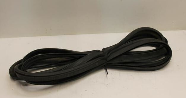 Уплотнитель задней двери (багажной) Mercedes-Benz Sprinter 906.733 2007 Мукачево