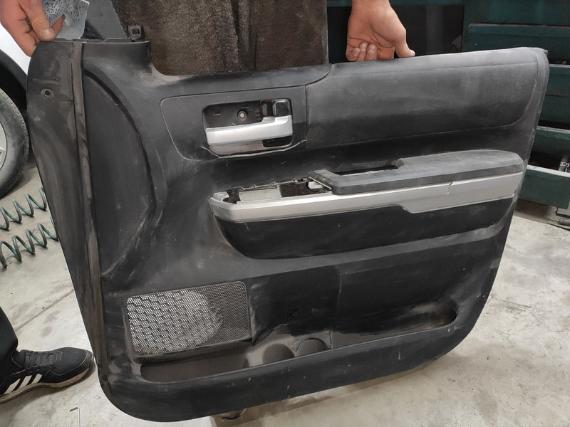 Карта дверей Toyota Tundra  2016 4.6 Бензин Житомир