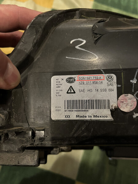 Фара передняя правая биксенон 5GM941752A   Volkswagen Golf