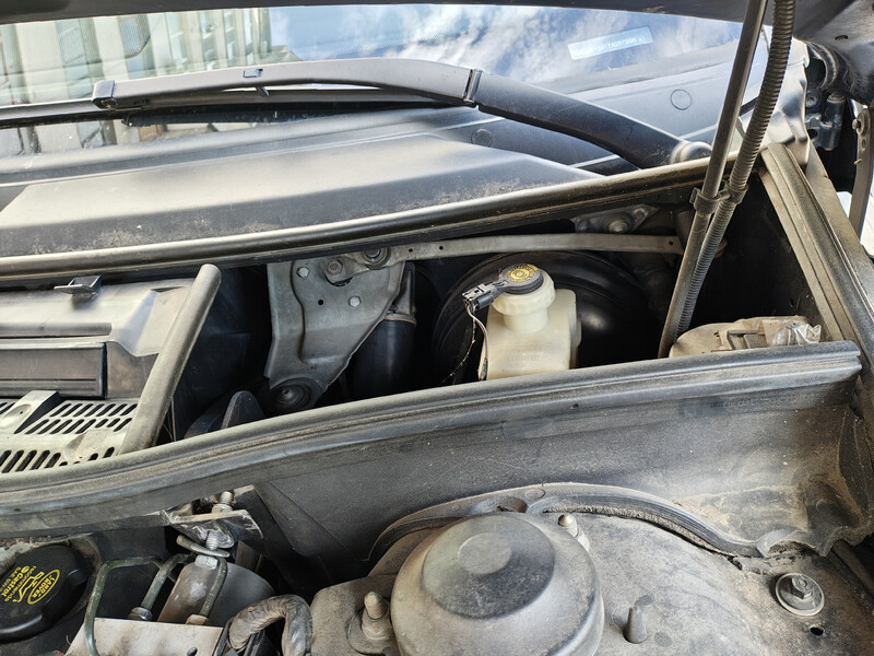 Кронштейн (правый и левый) Land Rover Range Rover L322 4.2 SH 2007 г.