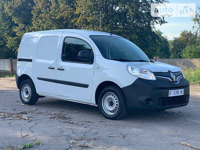 Крышка, заглушка Renault Kangoo 2014 г.  1.5 л дизель Киев