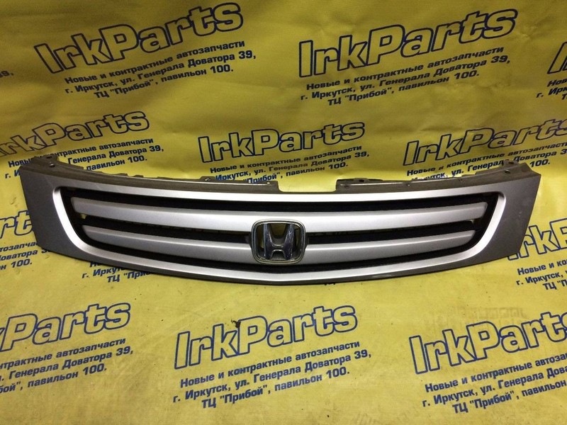 Решетка радиатора Honda Stream  2001 1.7 Бензин Одесса