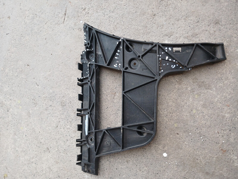 Кронштейн бампера 8K9807454   Audi A4