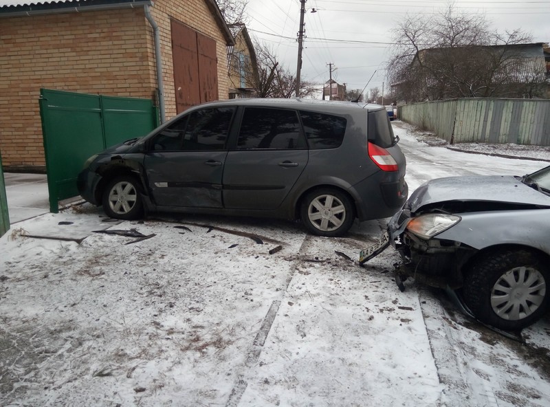 Дверь передняя Renault Grand Scenic 2  2006 универсал 1.5 Дизель Киев